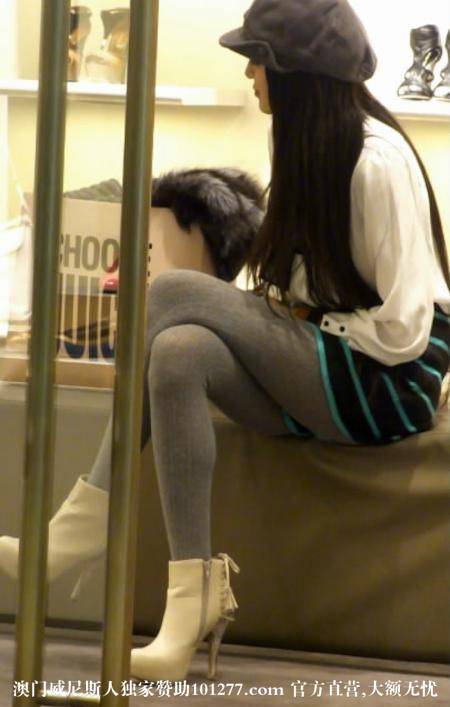 灰色打底裤时尚气质美女【10P】