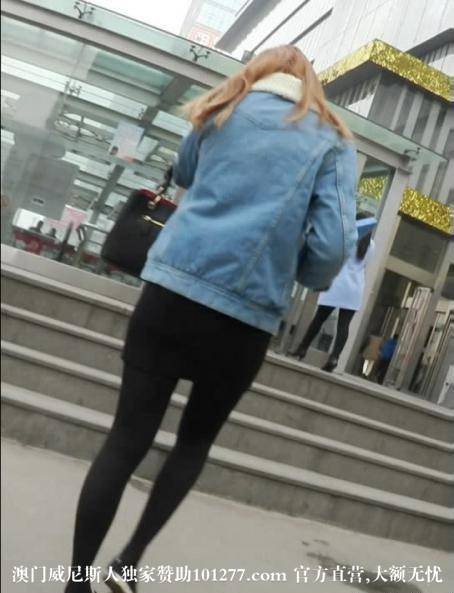 黑丝短裙漂亮美眉【10P】