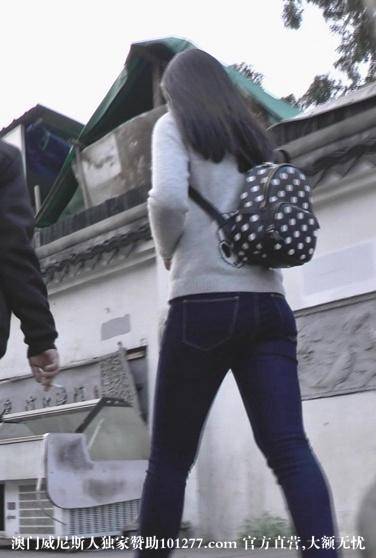 戴口罩的长发紧牛大学妹子【13P】