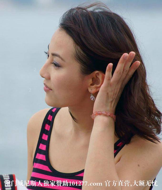 跟着外景模特很久终于给抄到【10P】