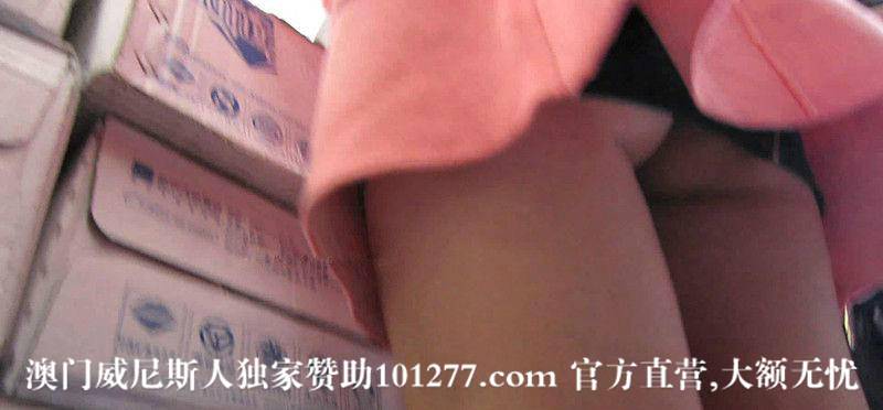 街边偷拍大妈【13P】