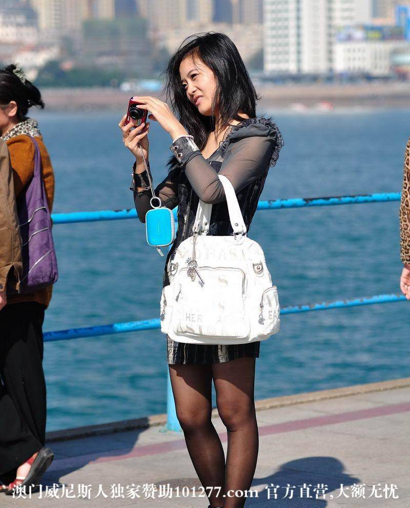 性感黑丝气质少妇【11P】