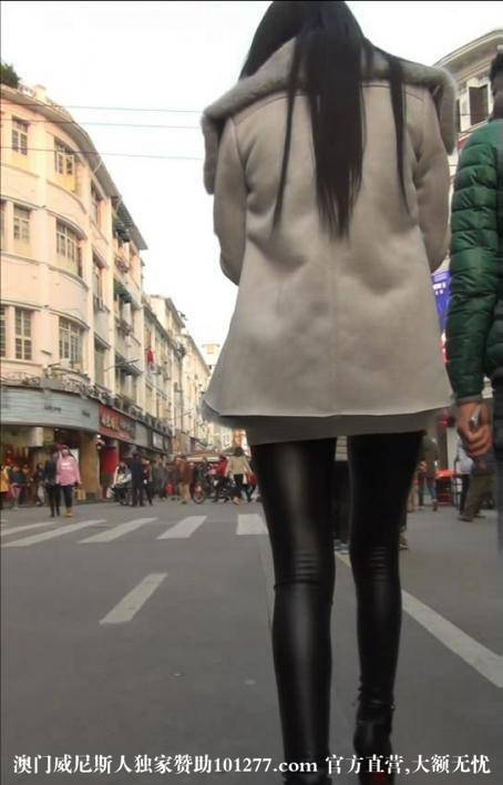 细高跟大长腿紧身皮裤OL美女【11P】