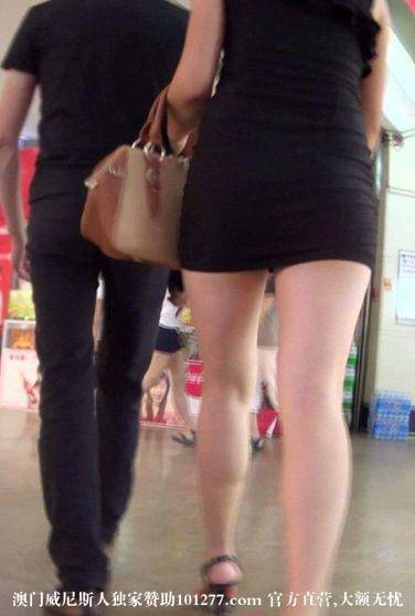 身材极品的齐P包臀少妇【12P】