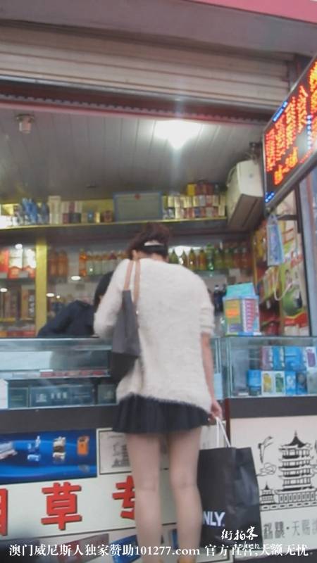 极品红色包臀裙灰丝长腿美女