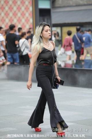 美丽的街拍妹子96【15p】