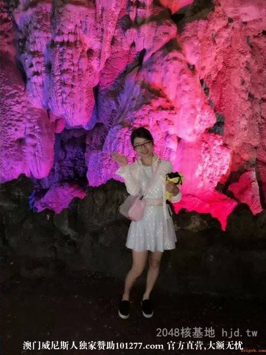 推特投稿反差婊系列70【25p】