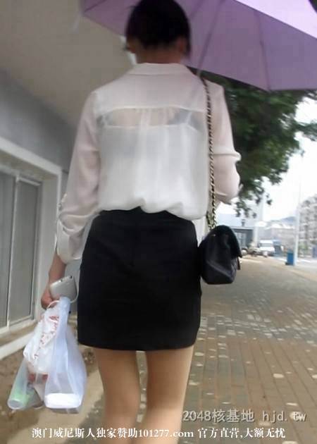 包臀黑裙黑色高跟鞋丝袜美腿少妇[11P]