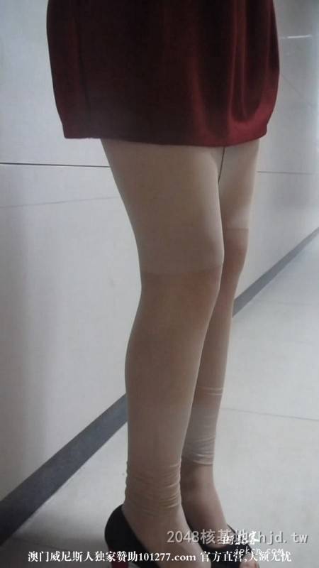 极品肉丝大长腿美女，很性感很诱惑[10P]