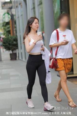 美丽的街拍妹子99【15p】
