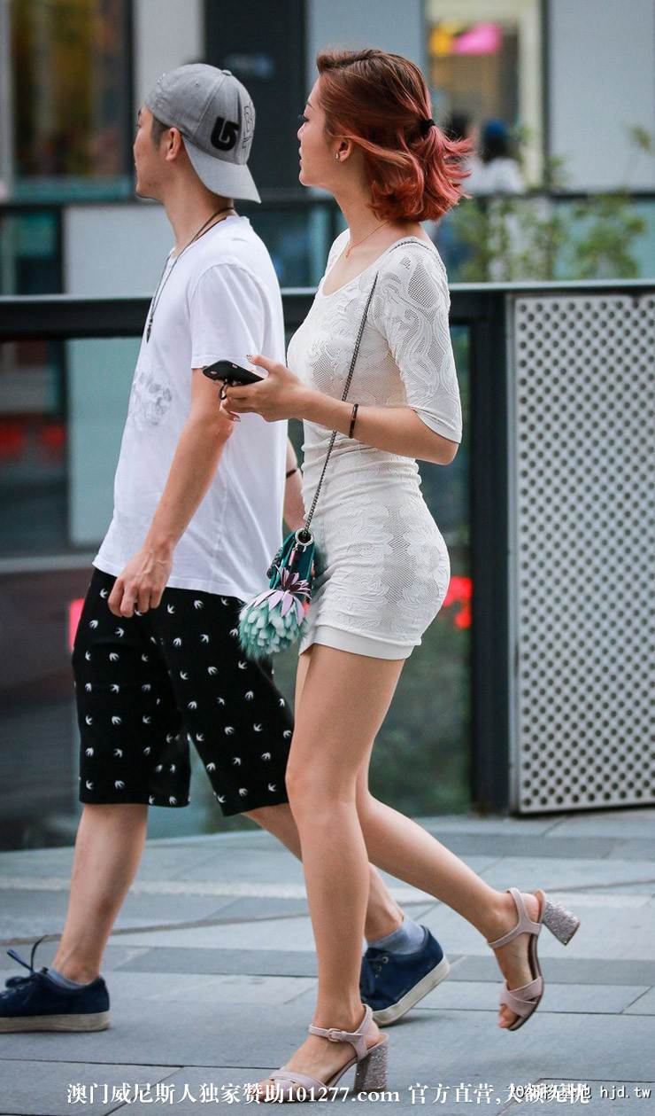 魔鬼身材少妇，我觉得肯定是T裤【22P】