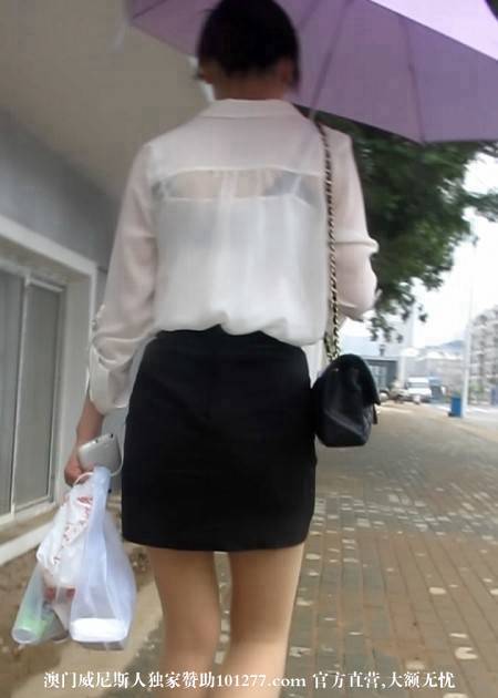 包臀黑裙黑色高跟鞋丝袜美腿少妇[10P]