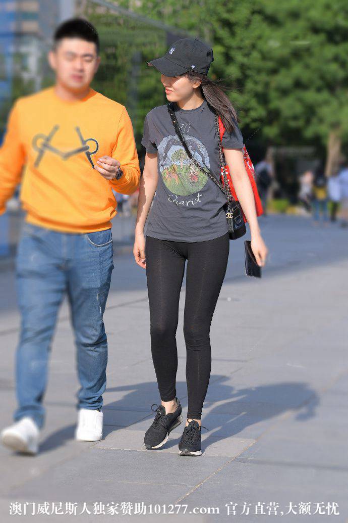 弹力裤是真的紧呀【18P】