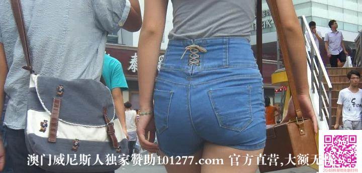 紧牛MM屁屁绷得紧紧的，弹性十足【17P】