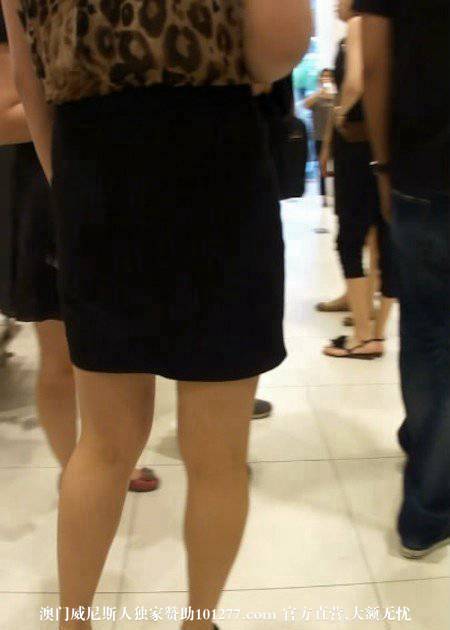 黑色包臀裙丰满翘臀少妇[12P]