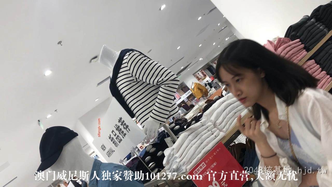 偷拍广州各大商场极品骚货裙底【19P】